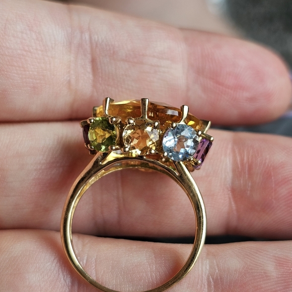 Amazing gemstone ring! Stamped 10k. Large citrine with peridot, blue topaz, amet - Picture 7 of 10